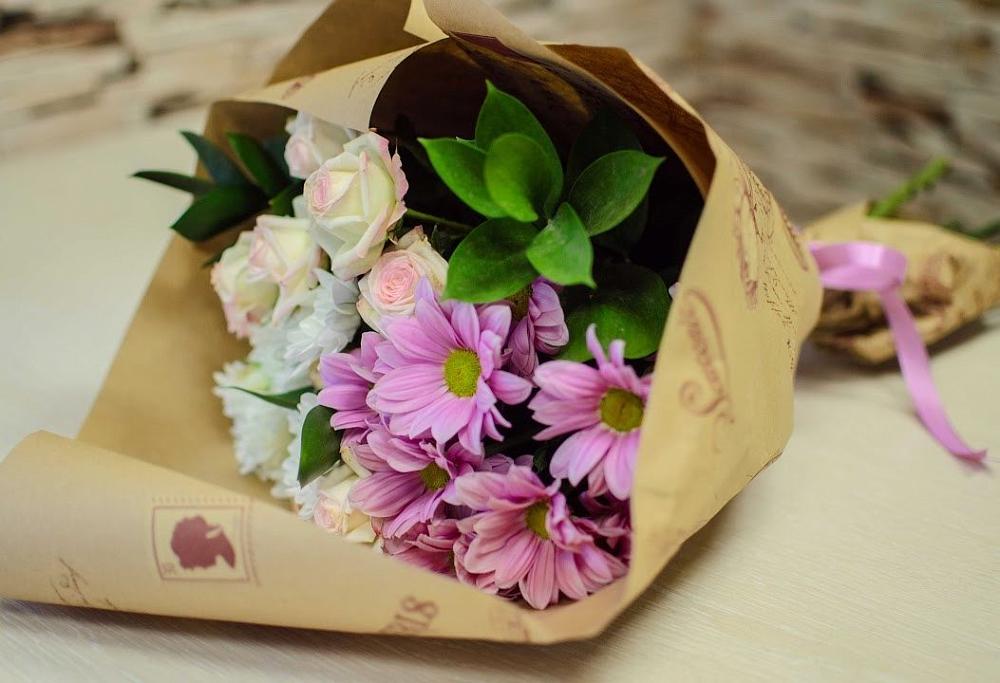 Букет цветов из: Розы и Хризантемы в Дарасун