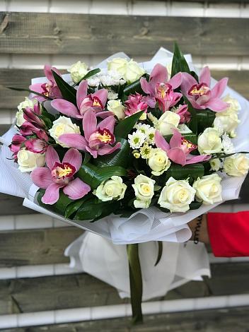 Букет цветов из: Розы и Хризантемы в Дарасун
