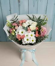 Букет цветов из:  Розы, Лизиантусы и Хризантемы в Дарасун