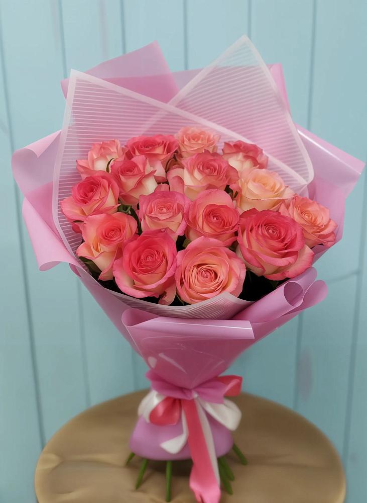 Букет 15 Розовых роз Равель в Дарасун