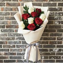 Букет красно-белые розы в Дарасун Букет цветов из: Розы в Дарасун