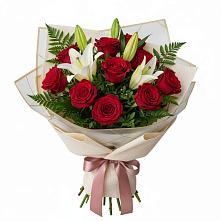 Букет цветов из:  Лилии и Розы в Дарасун