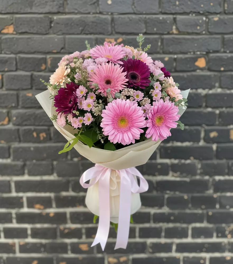 Букет цветов из: Герберы и Хризантемы в Дарасун