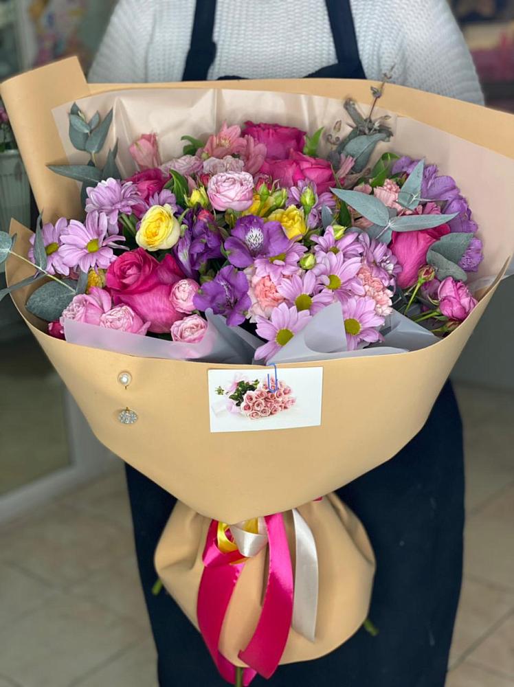 Букет цветов из: Хризантемы, Гвоздики и Альстромерии в Дарасун