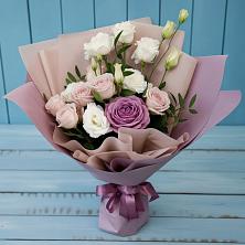 Букет Легкое дыхание в Дарасун Букет цветов из:  Розы и Лизиантусы в Дарасун