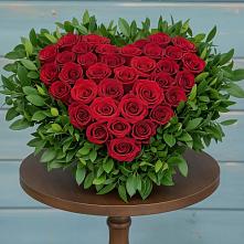 Композиция Сердце в любви в Дарасун Цветочная композиция из Розы в виде сердца в Дарасун