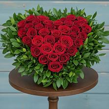 Композиция Сердце в любви в Дарасун Цветочная композиция из Розы в виде сердца в Дарасун