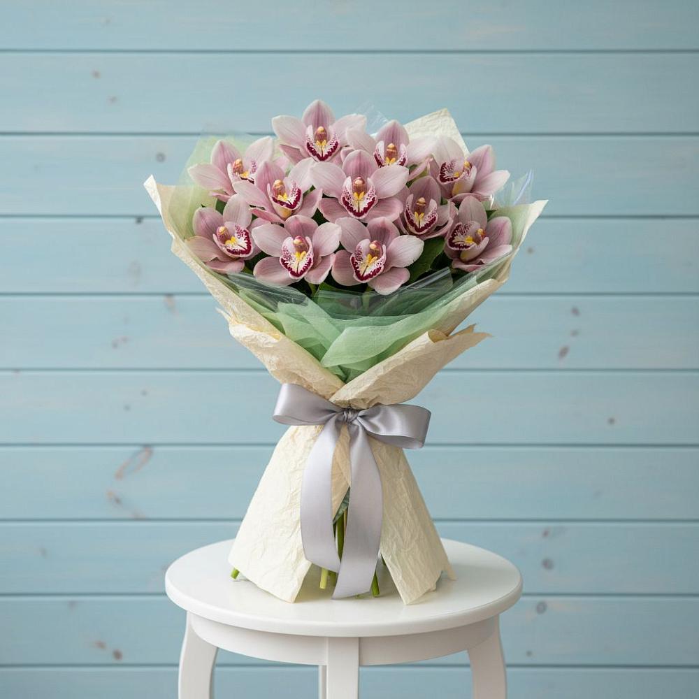 Букет 11 орхидей в Дарасун Букет цветов из: Орхидеи и Розы в Дарасун