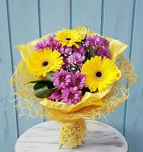 Букет цветов из:  Хризантемы и Герберы в Дарасун