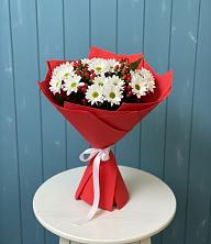 Букет ягоды на снегу в Дарасун Букет цветов из:  Хризантемы в Дарасун