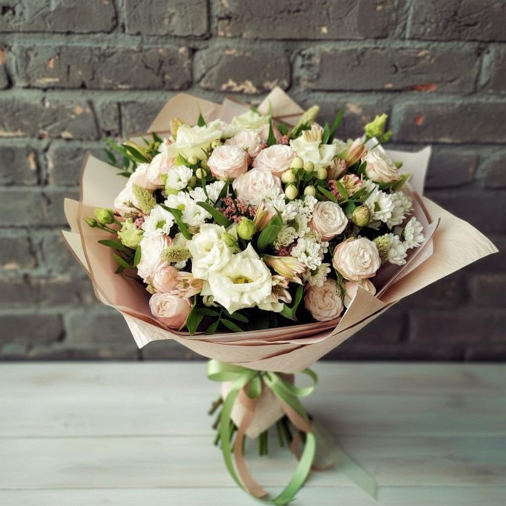 Букет нежное ассорти в Дарасун Букет цветов из: Альстромерии, Розы и Хризантемы в Дарасун