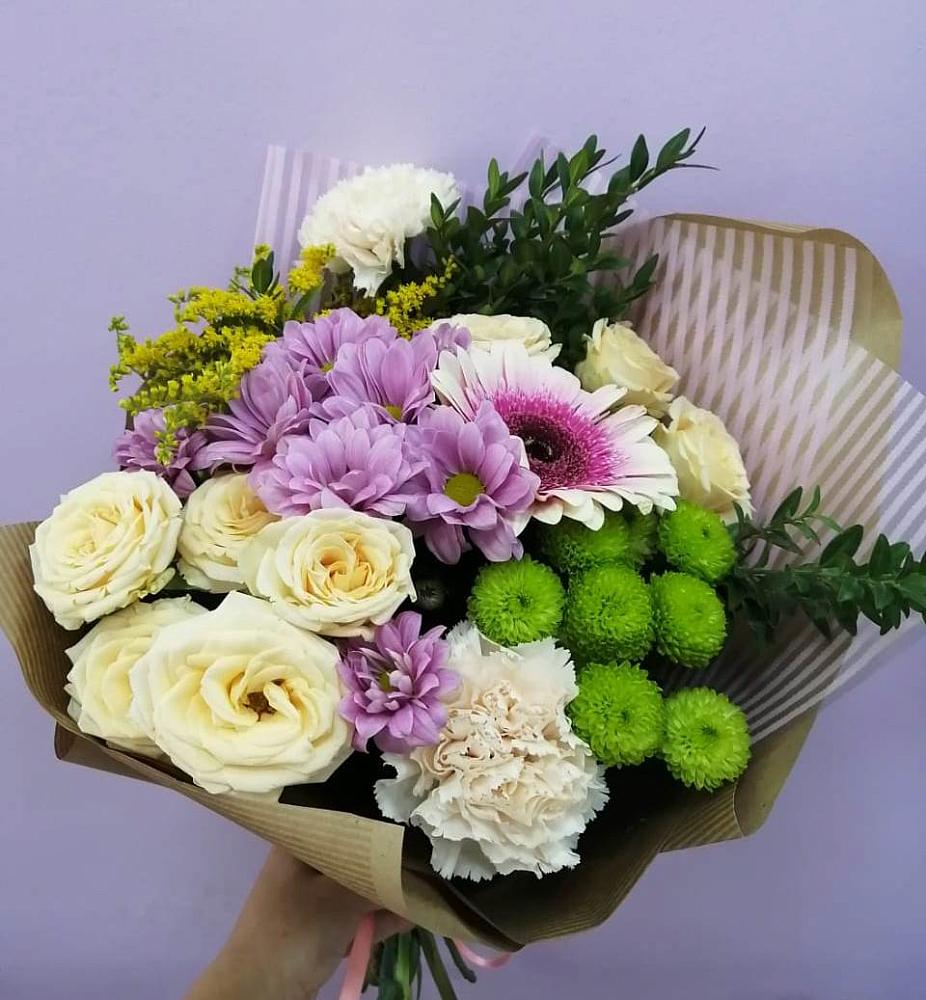 Букет цветов из: Хризантемы, Розы, Гвоздики и Герберы в Дарасун